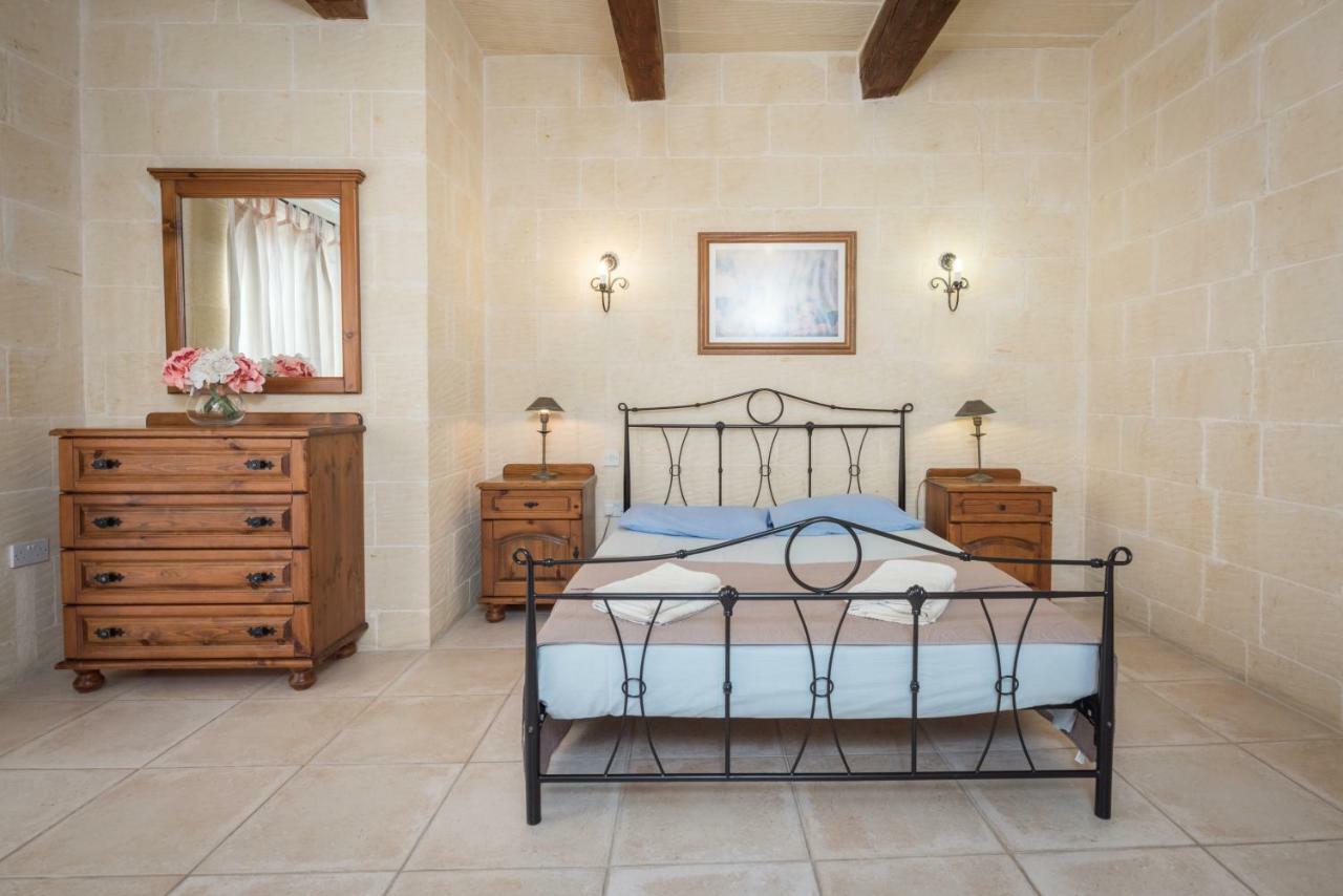Valley View - Holiday Farmhouse With Private Pool Nadur Exterior photo